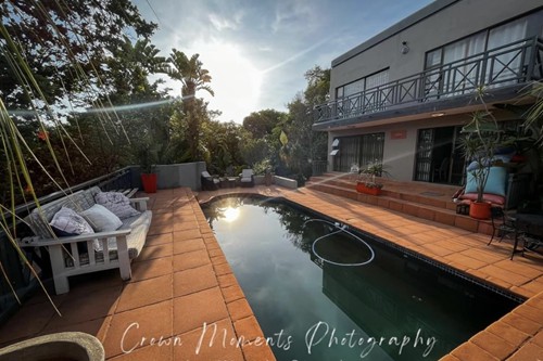 Swimming pool area (12)